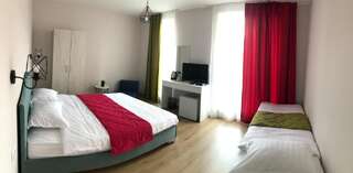 Гостевой дом Colors Boutique Guest House Обзор Трехместный номер-6